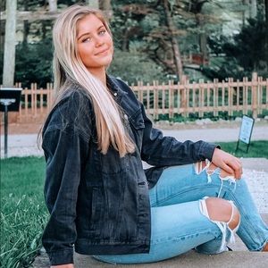 Meet your Posher, Emily